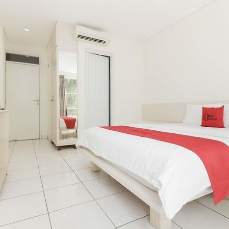 Hotel Reddoorz Near Pancoran Jakarta Exterior foto